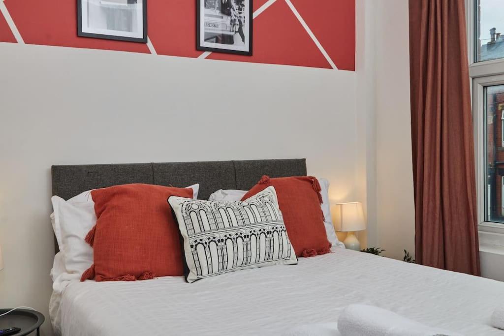 Large House Close To Leeds - Ideal For Groups מראה חיצוני תמונה