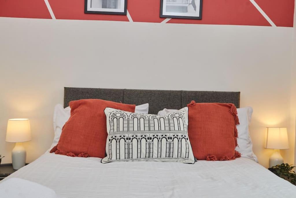 Large House Close To Leeds - Ideal For Groups מראה חיצוני תמונה